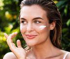 Изображение Как наносить СПФ-крем правильно и сочетать с косметикой?
